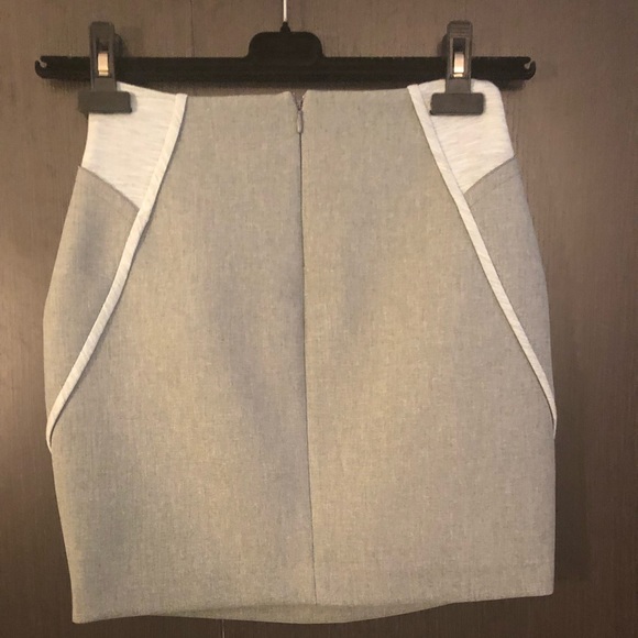 O’2nd skirt - Picture 2 of 4